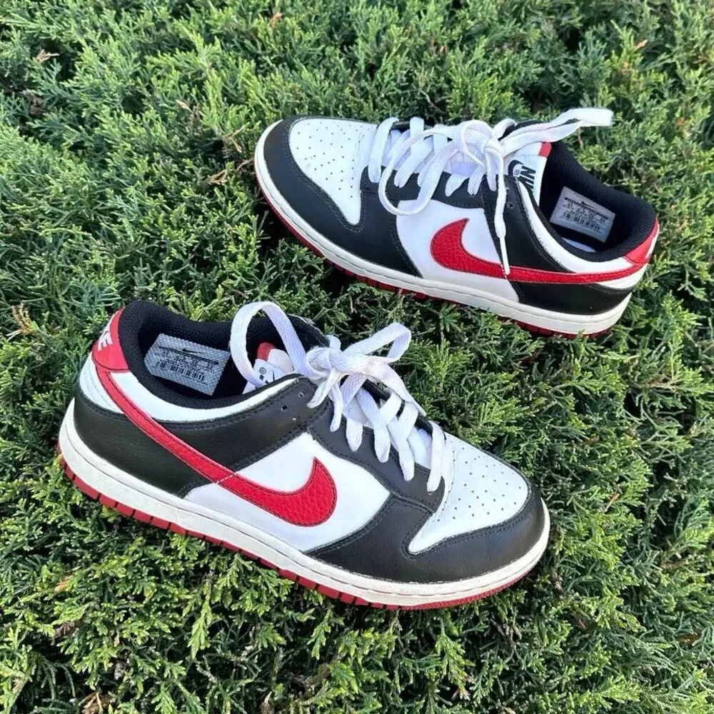 Nike Dunk Low Golf‎ Athletic Shoes Size 4Y Black White University Red